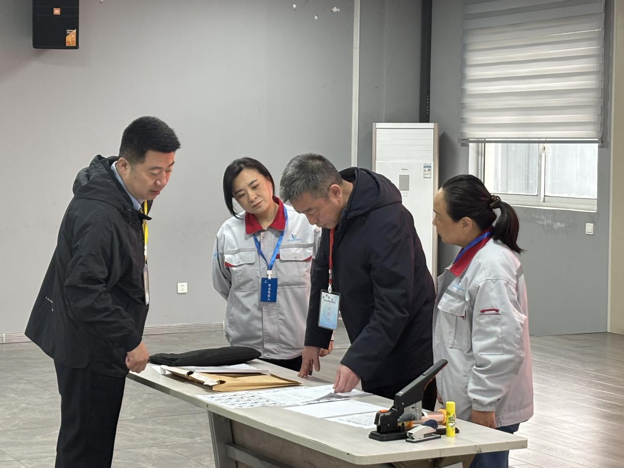 華翔集團(tuán)成功舉辦2025年度第一批 高級(jí)造型工職業(yè)技能等級(jí)認(rèn)定考試